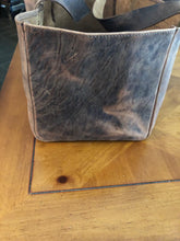 Load image into Gallery viewer, Bison "Rust" Leather Utility Bag