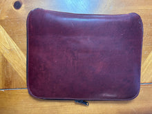Load image into Gallery viewer, Horween Dublin Russet Brown Bible Sleeve
